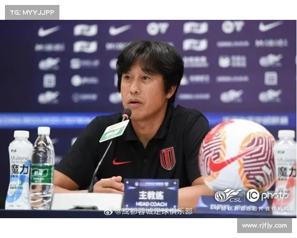 韦世豪未转会离开成都蓉城 徐正源已锁定玻利维亚名帅爱将接替